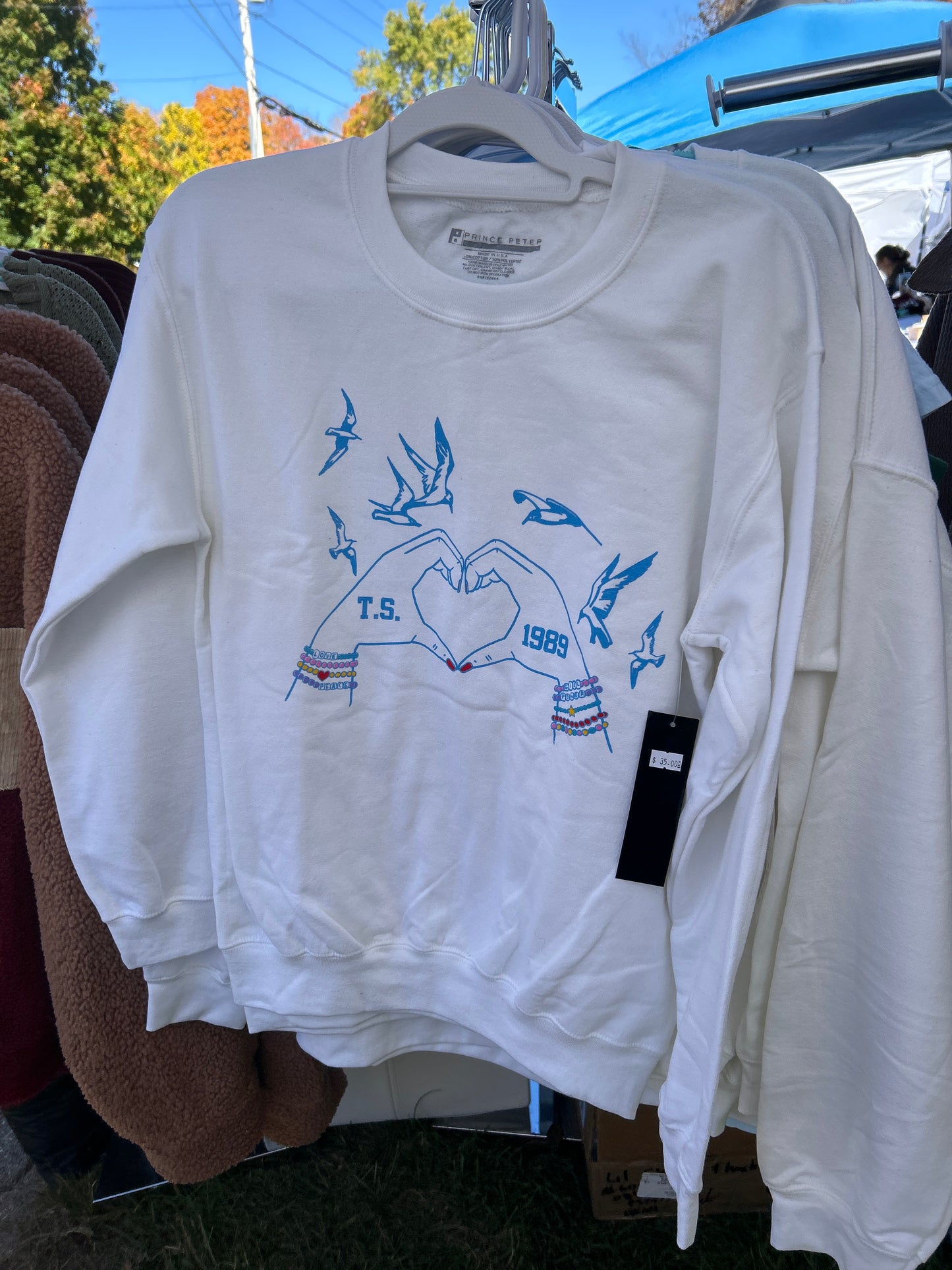 Taylor Swift 1989 sweatshirt